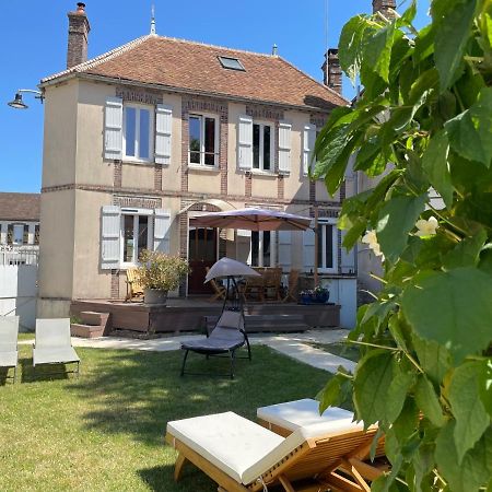 Villa Fontaine Avec Piscine Interieur Chauffee-Maison De Campagne Familiale -Ideal Vacances Ou Sejour Professionnel -3 Chambres-Bureau Separe -Lit Bebe - Parking Facile & Gratuit エクステリア 写真