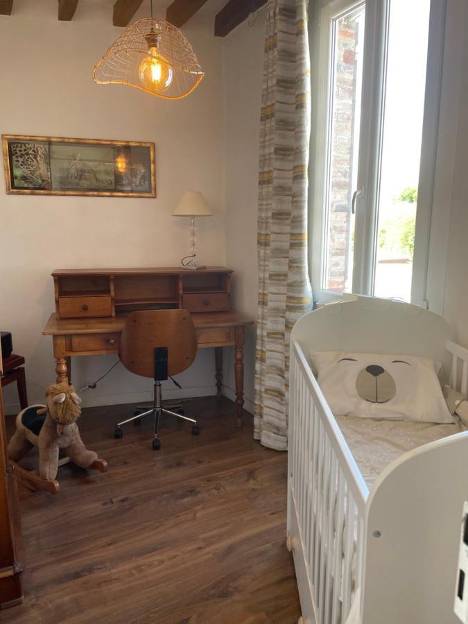 Villa Fontaine Avec Piscine Interieur Chauffee-Maison De Campagne Familiale -Ideal Vacances Ou Sejour Professionnel -3 Chambres-Bureau Separe -Lit Bebe - Parking Facile & Gratuit エクステリア 写真