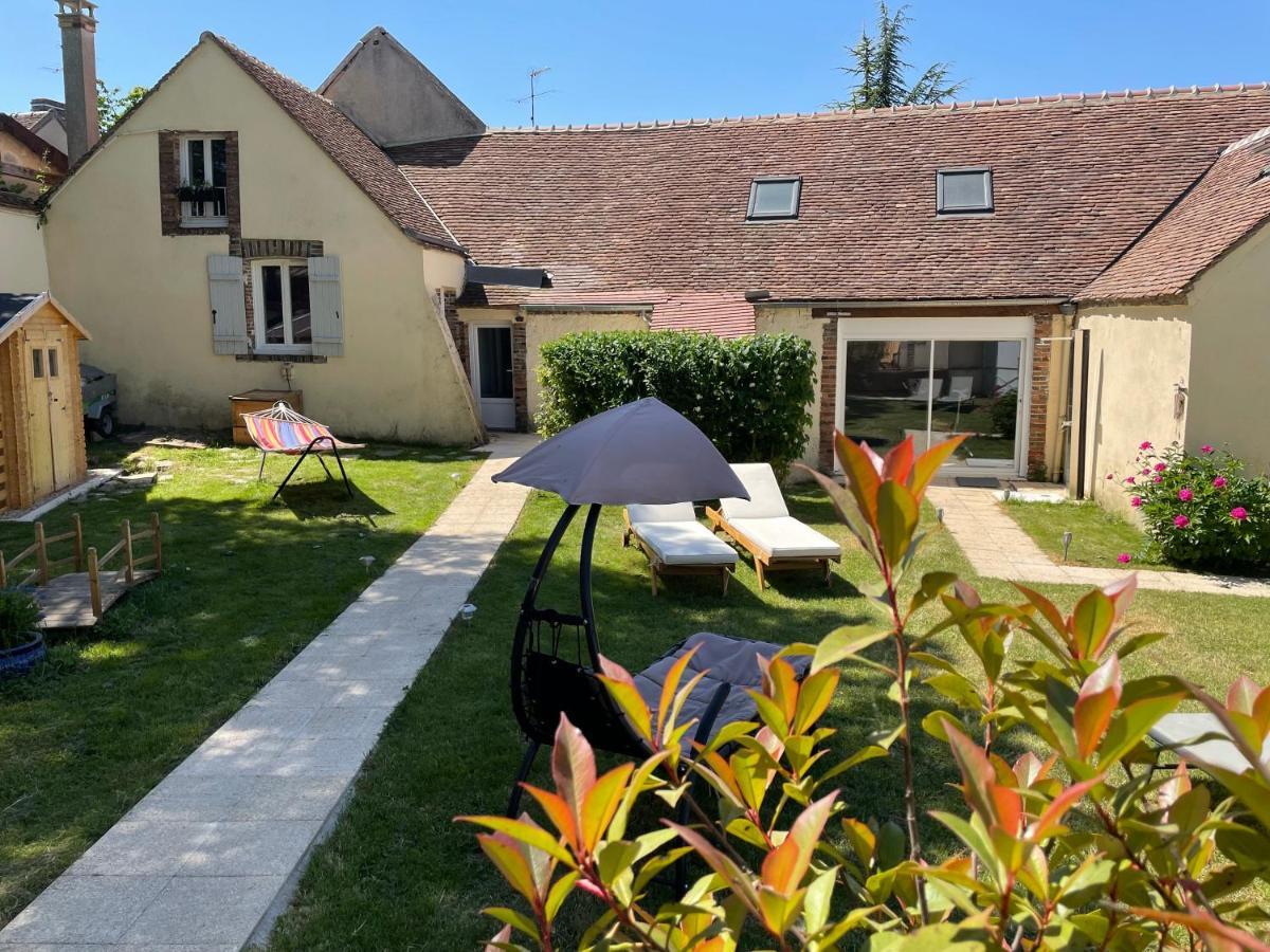 Villa Fontaine Avec Piscine Interieur Chauffee-Maison De Campagne Familiale -Ideal Vacances Ou Sejour Professionnel -3 Chambres-Bureau Separe -Lit Bebe - Parking Facile & Gratuit エクステリア 写真