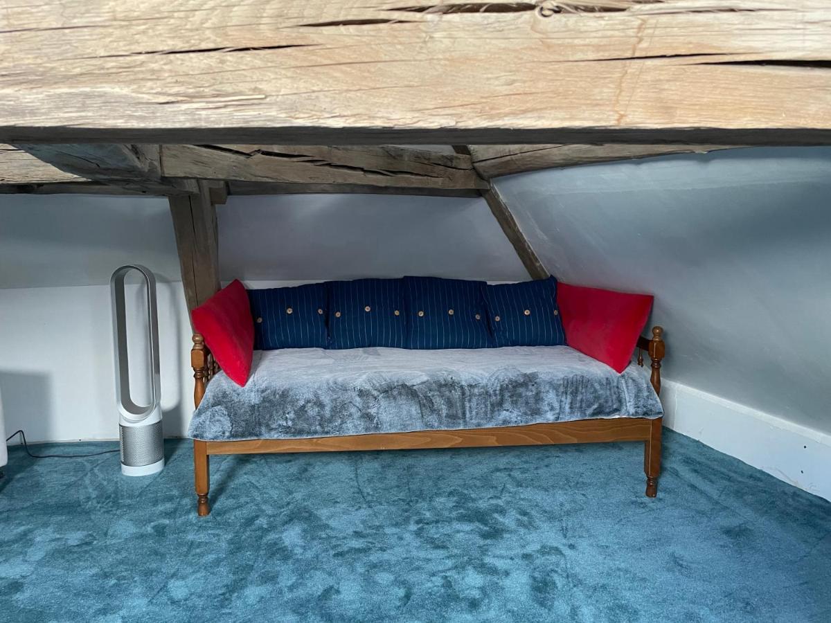 Villa Fontaine Avec Piscine Interieur Chauffee-Maison De Campagne Familiale -Ideal Vacances Ou Sejour Professionnel -3 Chambres-Bureau Separe -Lit Bebe - Parking Facile & Gratuit エクステリア 写真