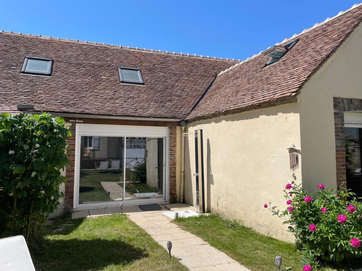 Villa Fontaine Avec Piscine Interieur Chauffee-Maison De Campagne Familiale -Ideal Vacances Ou Sejour Professionnel -3 Chambres-Bureau Separe -Lit Bebe - Parking Facile & Gratuit エクステリア 写真