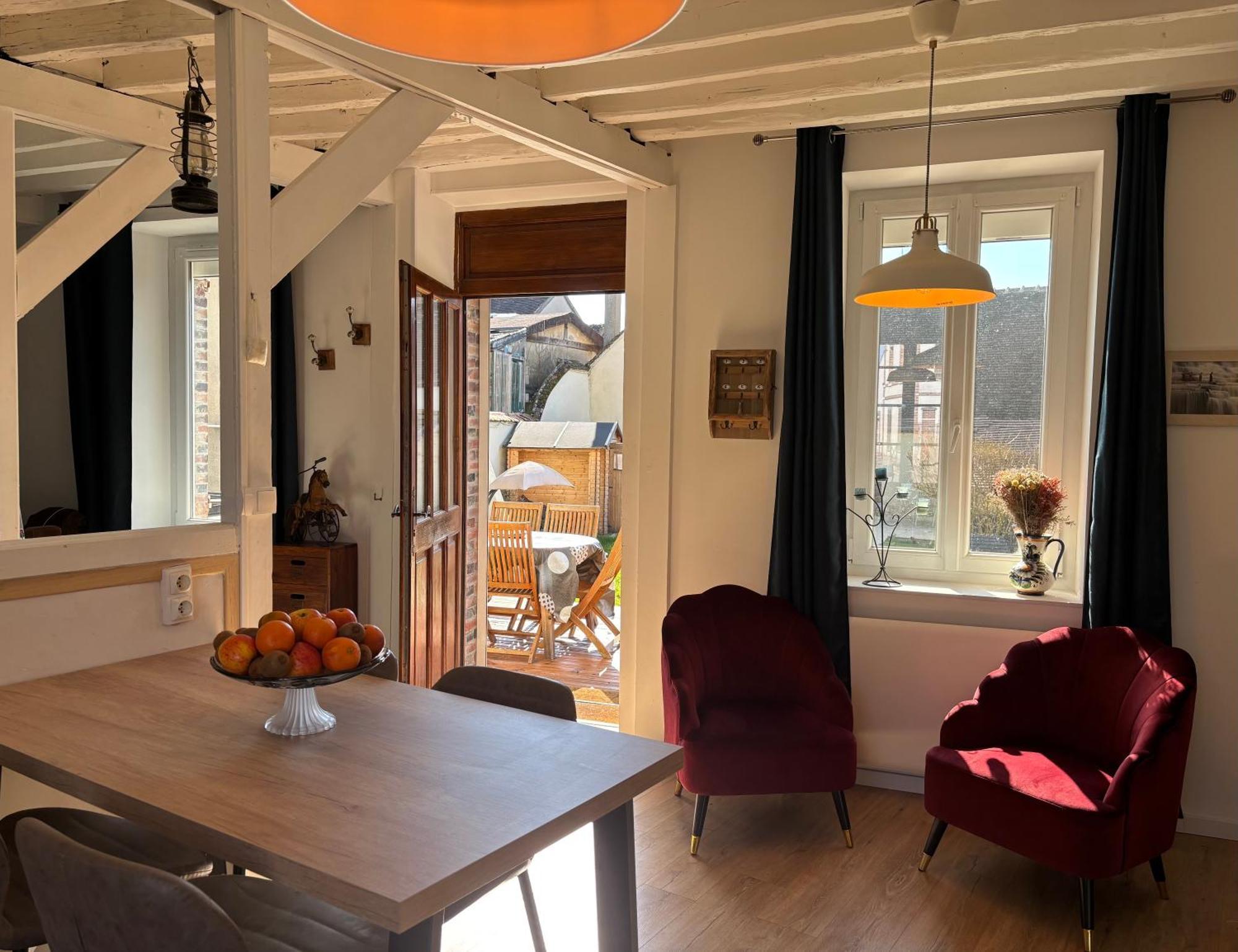 Villa Fontaine Avec Piscine Interieur Chauffee-Maison De Campagne Familiale -Ideal Vacances Ou Sejour Professionnel -3 Chambres-Bureau Separe -Lit Bebe - Parking Facile & Gratuit エクステリア 写真