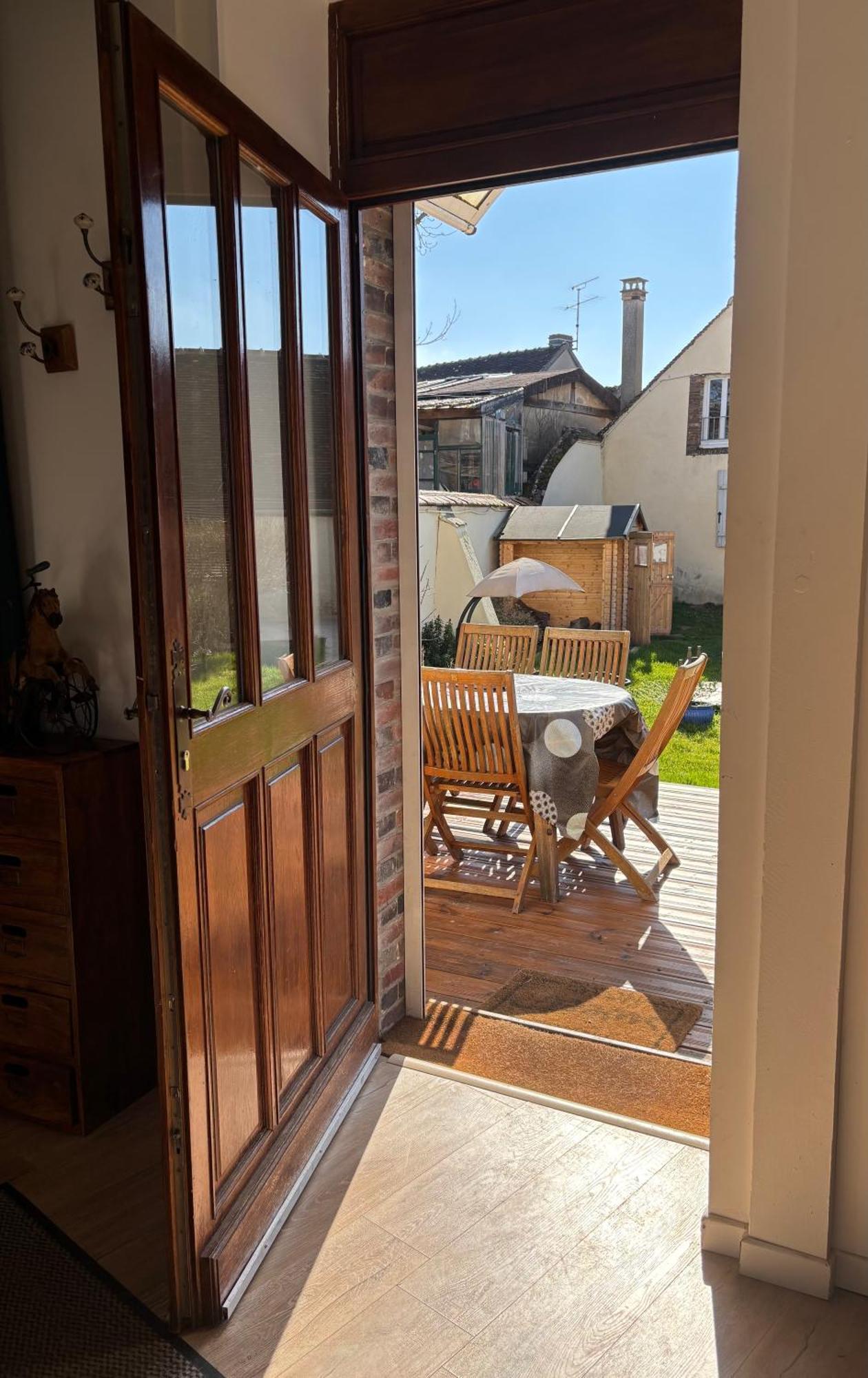 Villa Fontaine Avec Piscine Interieur Chauffee-Maison De Campagne Familiale -Ideal Vacances Ou Sejour Professionnel -3 Chambres-Bureau Separe -Lit Bebe - Parking Facile & Gratuit エクステリア 写真