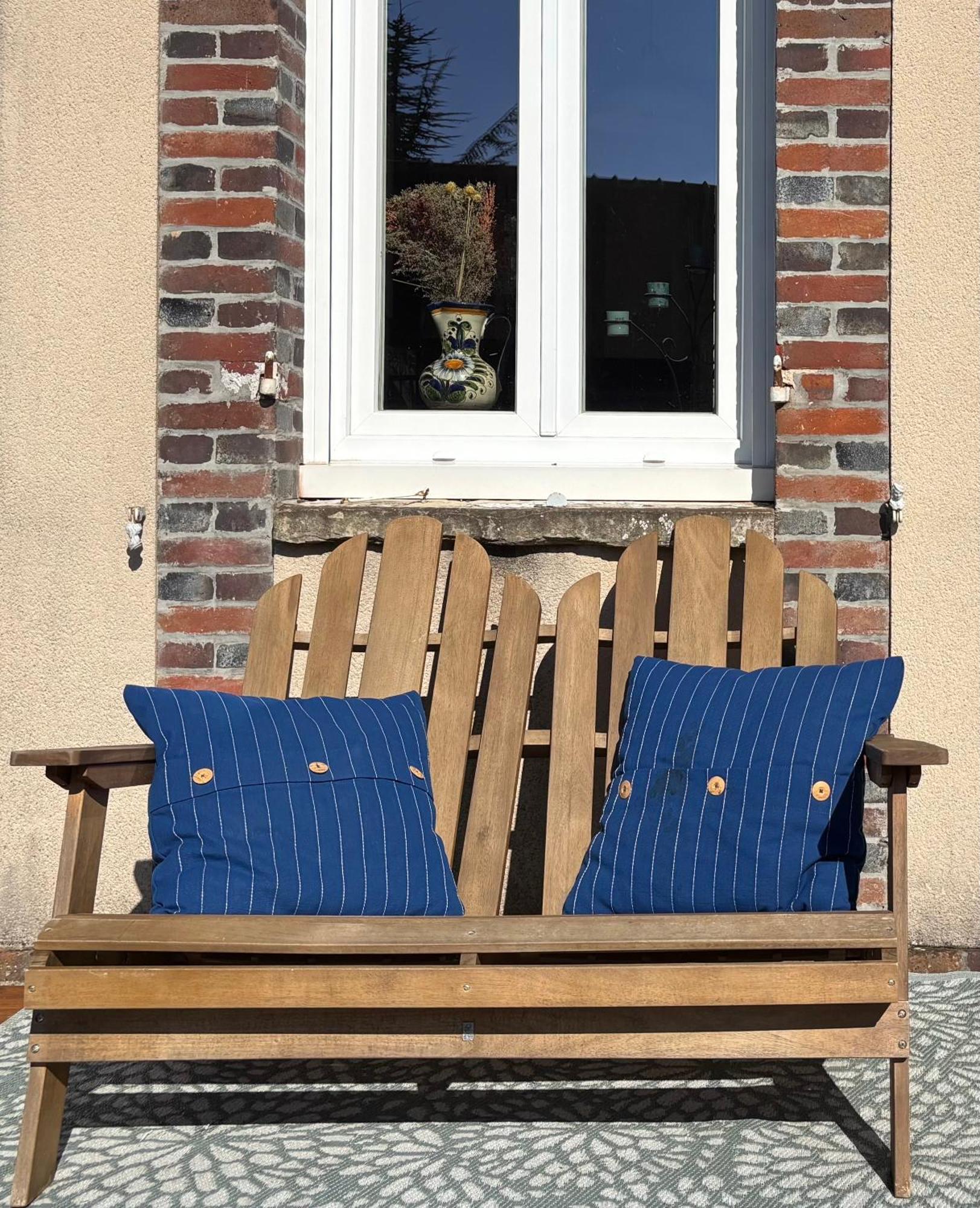 Villa Fontaine Avec Piscine Interieur Chauffee-Maison De Campagne Familiale -Ideal Vacances Ou Sejour Professionnel -3 Chambres-Bureau Separe -Lit Bebe - Parking Facile & Gratuit エクステリア 写真