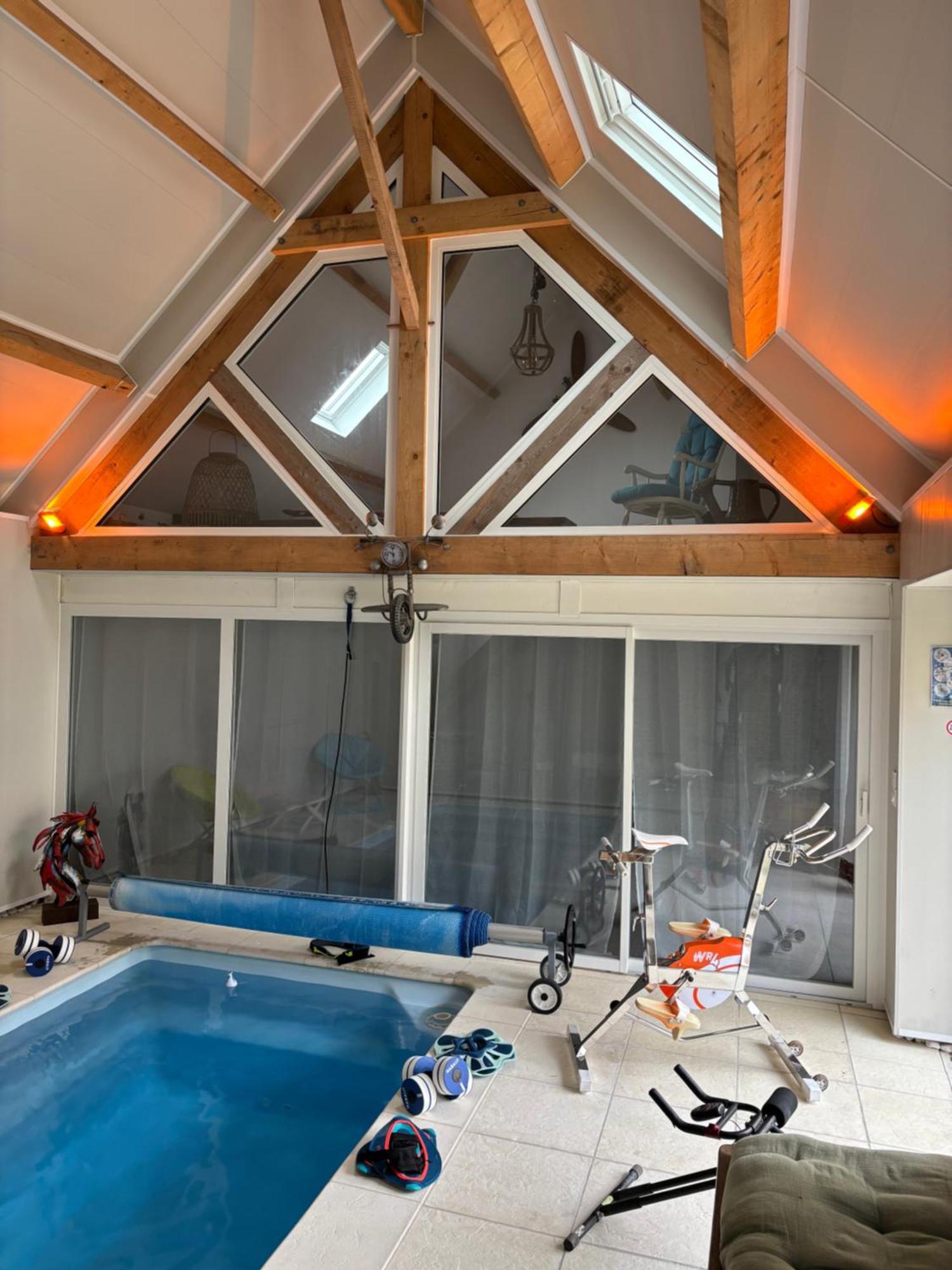 Villa Fontaine Avec Piscine Interieur Chauffee-Maison De Campagne Familiale -Ideal Vacances Ou Sejour Professionnel -3 Chambres-Bureau Separe -Lit Bebe - Parking Facile & Gratuit エクステリア 写真